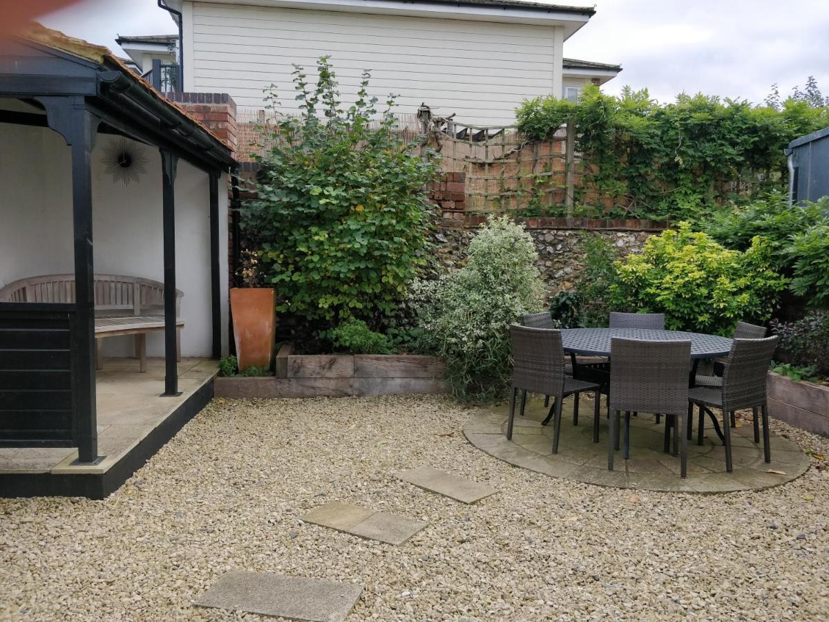 Henry VIII Cottage In The Heart Of Henley Экстерьер фото